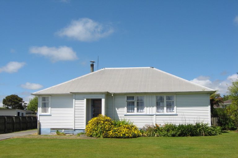 Photo of property in 23 Colvin Street, Westport, 7825