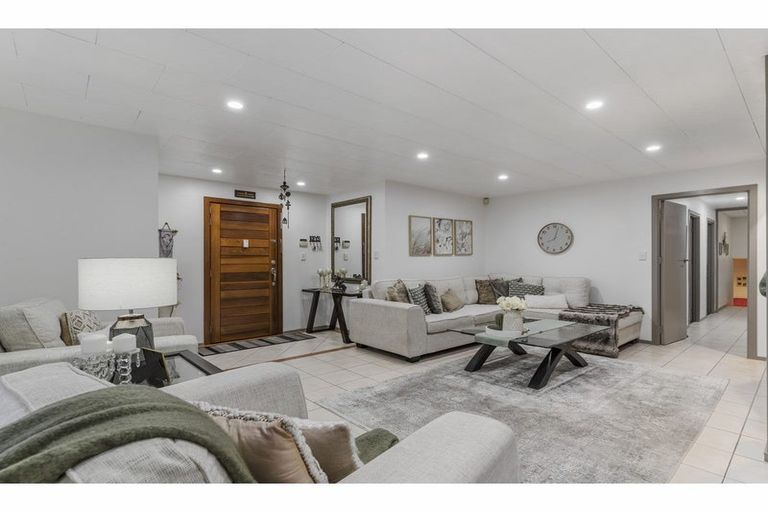 Photo of property in 129 Alfriston Road, Manurewa, Auckland, 2105