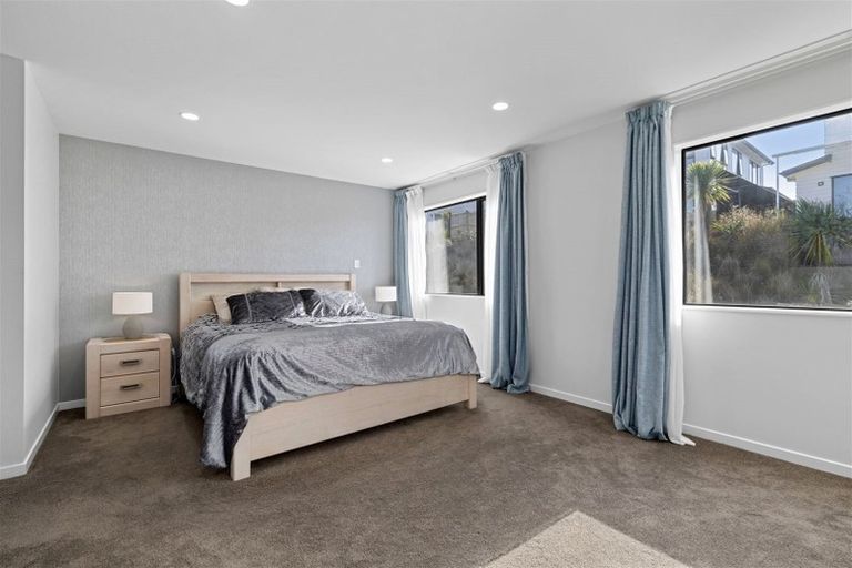 Photo of property in 8 Tawatawa Street, Long Bay, Auckland, 0630