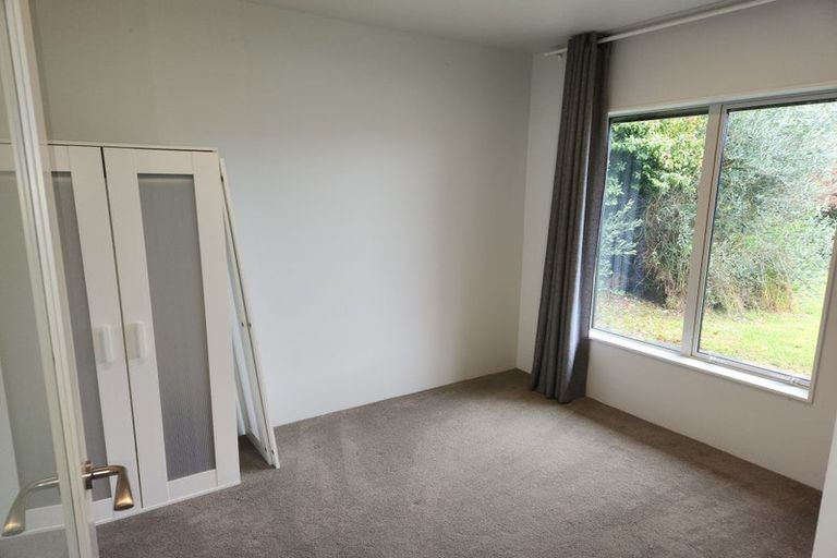 Photo of property in 7a Lesley Grove, Waikanae, 5036