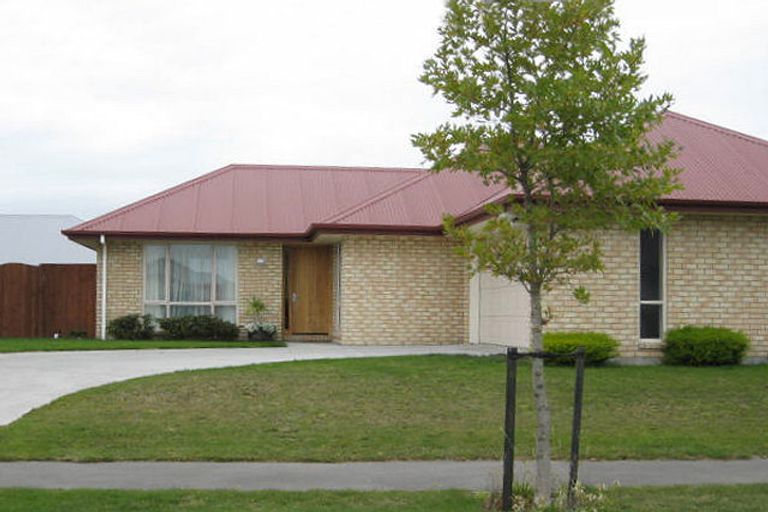 Photo of property in 1 Juliet Place, Rolleston, 7614