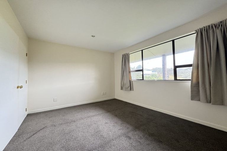 Photo of property in 4a Mcmahon Way, Paparangi, Wellington, 6037