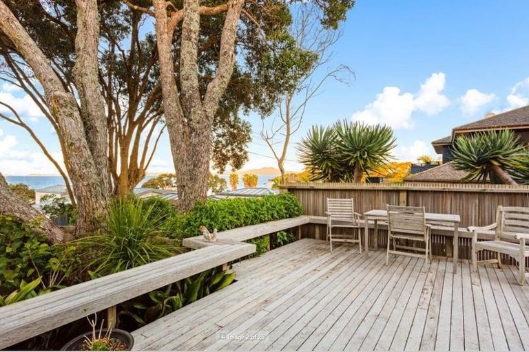 Photo of property in 7 View Road, Campbells Bay, Auckland, 0630