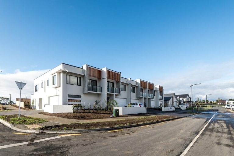 Photo of property in 59 Hayfield Way, Karaka, Papakura, 2113