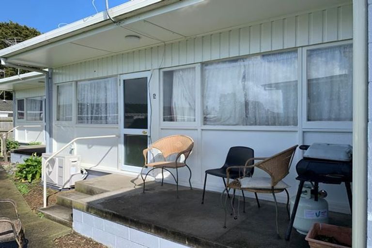 Photo of property in 18 Kent Street, Waiuku, 2123