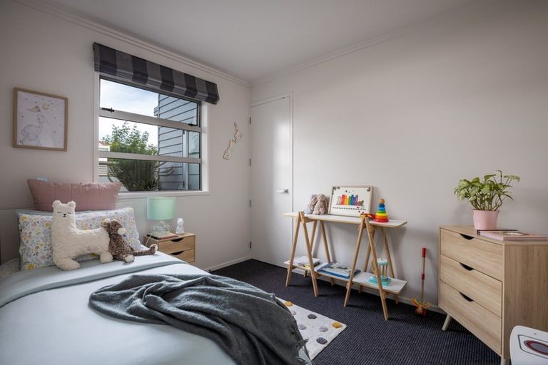Photo of property in 9b Chilman Street, Strandon, New Plymouth, 4312