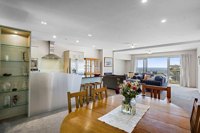 Photo of property in Quarterdeck, 6/4 Buller Street, New Plymouth, 4310