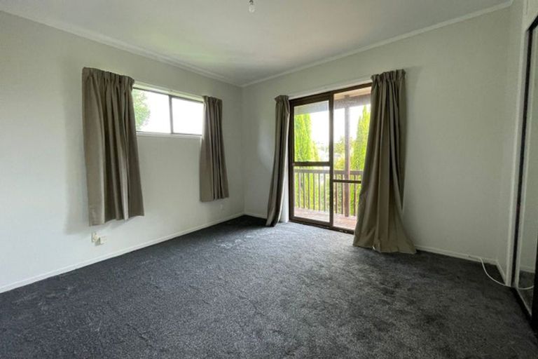 Photo of property in 35 Kirby Street, Glendene, Auckland, 0602