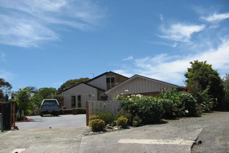 Photo of property in 7 Hosking Place, Clarks Beach, 2122