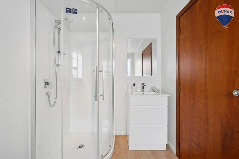 Photo of property in 87a Main Road, Wainuiomata, Lower Hutt, 5014
