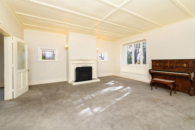 Photo of property in 18 Skerman Street, Marton, 4710