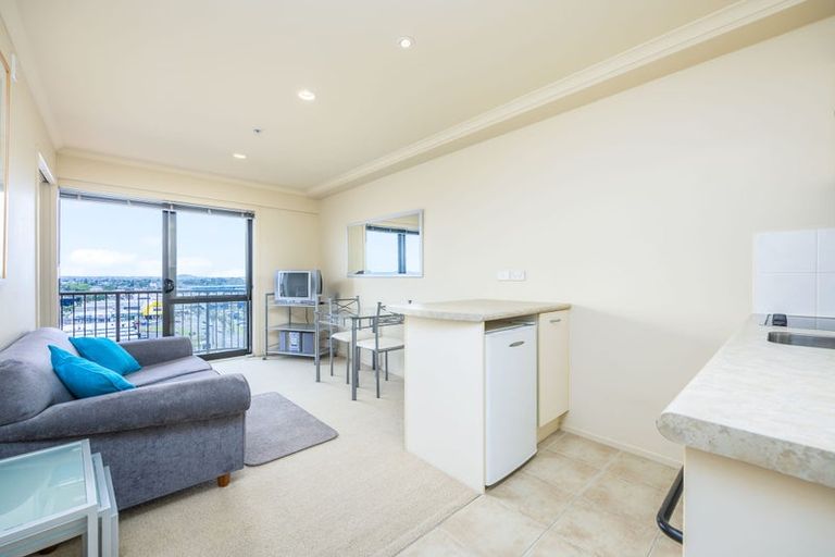Photo of property in 9d/18 Ronwood Avenue, Manukau, Auckland, 2104