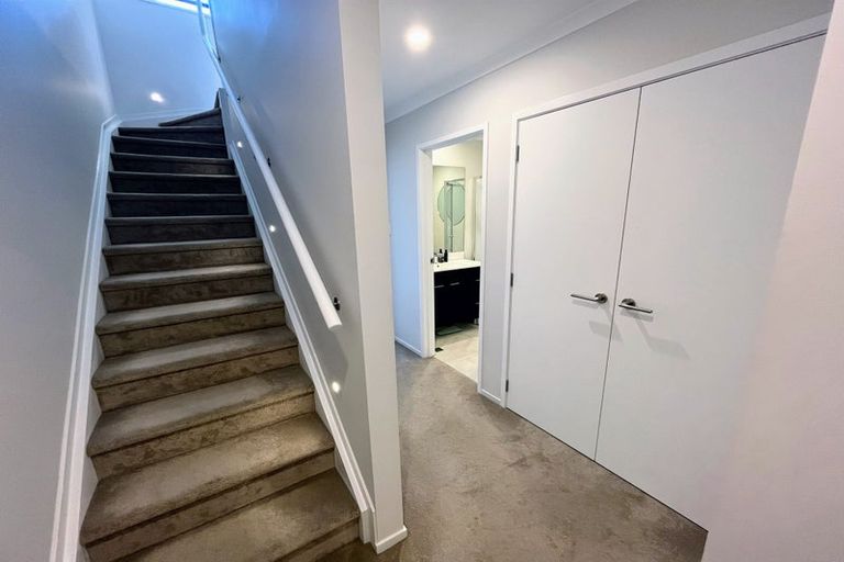 Photo of property in 66 Mapou Road, Hobsonville, Auckland, 0616