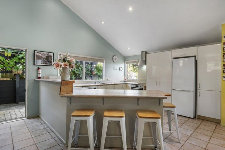 Photo of property in 1/31 Taroka Close, Pinehill, Auckland, 0632