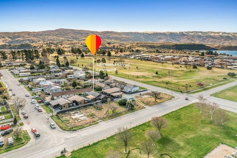 Photo of property in 9b Orient Street, Cromwell, 9310