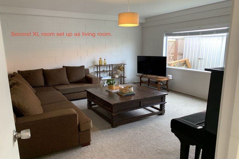 Photo of property in 4/87 Ocean View Road, Hillcrest, Auckland, 0627