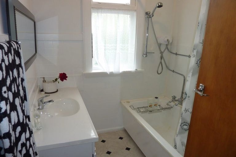 Photo of property in 345 Ferry Road, Waltham, Christchurch, 8011