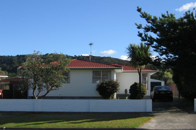 Photo of property in 41 Meremere Street, Wainuiomata, Lower Hutt, 5014
