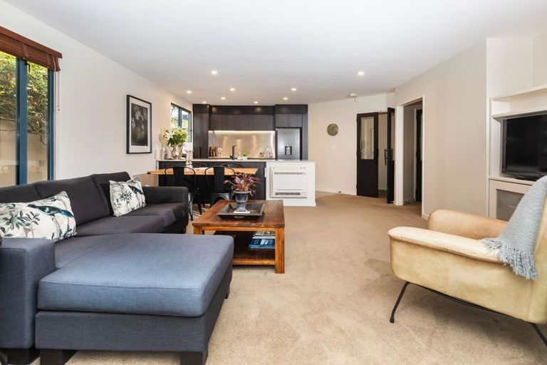 Photo of property in 105b Holly Road, St Albans, Christchurch, 8014