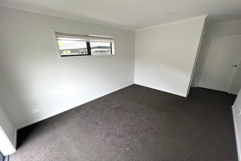 Photo of property in 4 Mooring Close, Whitby, Porirua, 5024