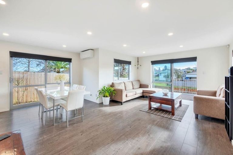 Photo of property in 14a Kotuku Street, Te Atatu Peninsula, Auckland, 0610