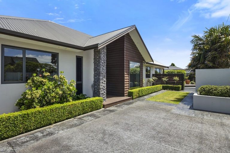 Photo of property in 438 Mangorei Road, Highlands Park, New Plymouth, 4312