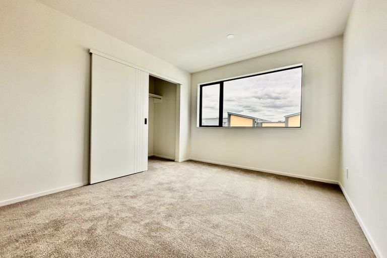 Photo of property in 11 Kiato Lane, Flat Bush, Auckland, 2019