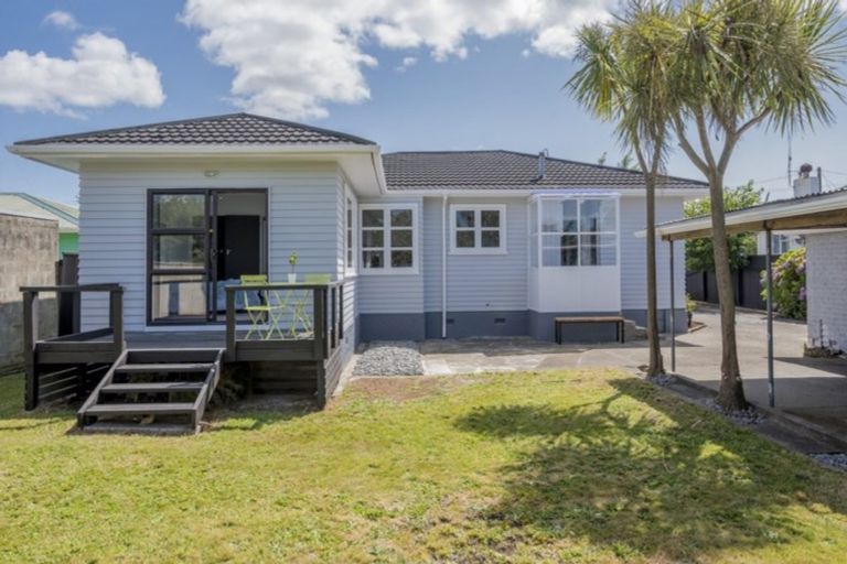 Photo of property in 620 Queen Street East, Levin, 5510