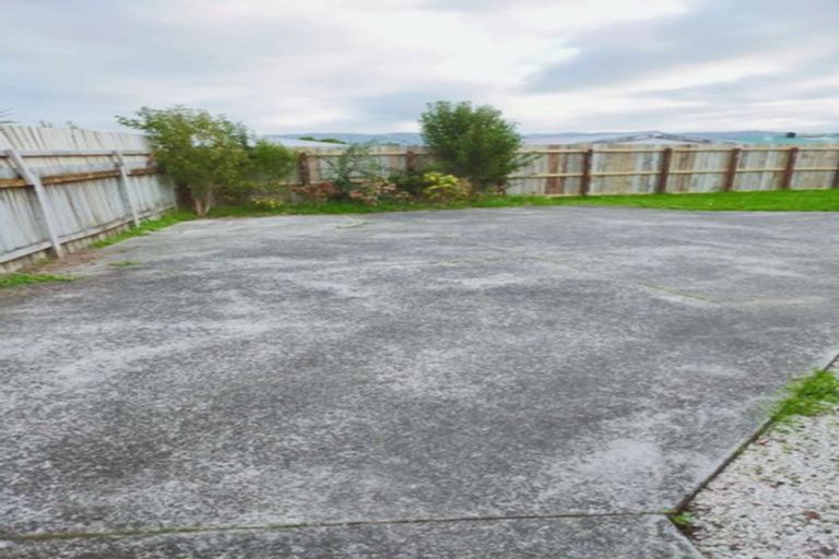 Photo of property in 1/36 Blacklock Avenue, Henderson, Auckland, 0612