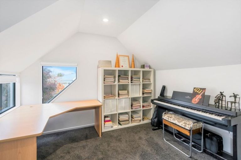 Photo of property in 53 Hawkesbury Avenue, St Albans, Christchurch, 8014