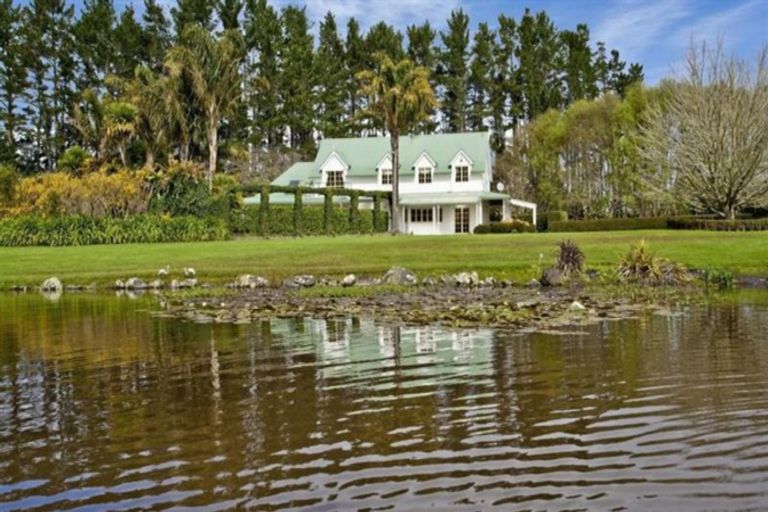 Photo of property in 12a Croft Lane, Riverhead, Albany, 0793