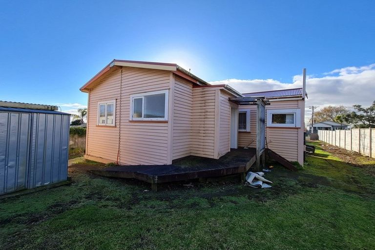 Photo of property in 11 Mona Avenue, Mangere Bridge, Auckland, 2022