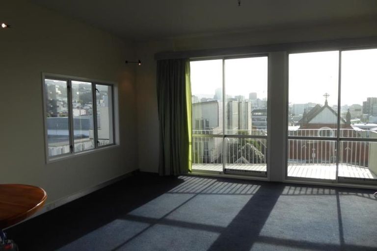 Photo of property in Qba Apartments, 3k/51 Webb Street, Mount Cook, Wellington, 6011