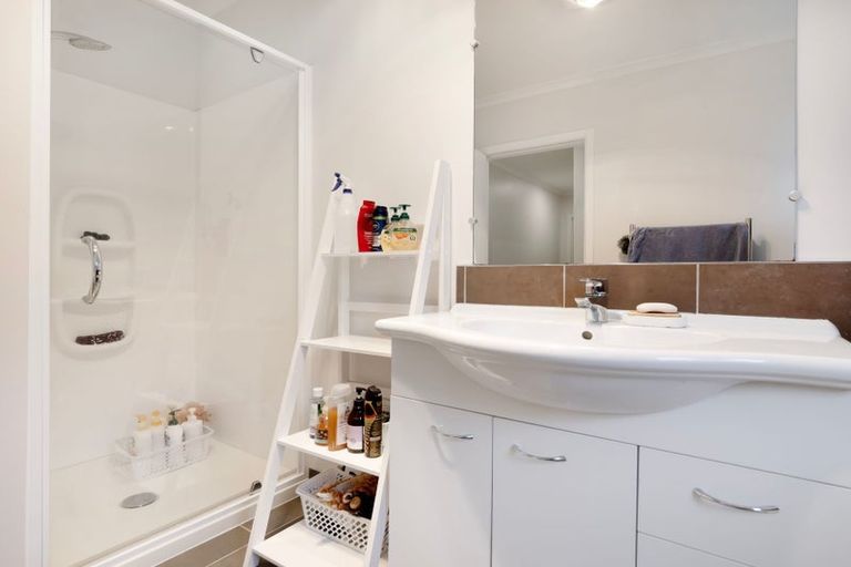 Photo of property in 38 Helvetia Road, Pukekohe, 2120