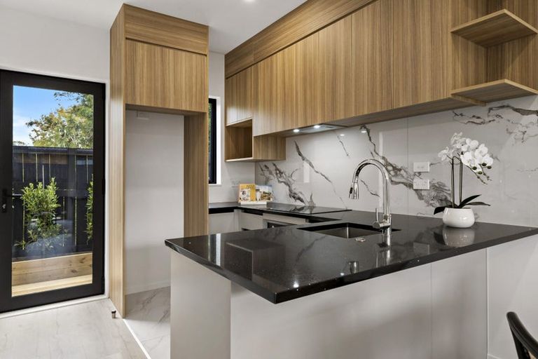 Photo of property in 8/39 Brandon Road, Glen Eden, Auckland, 0602