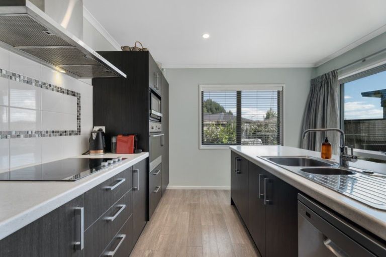Photo of property in 22 Conniston Way, Pyes Pa, Tauranga, 3112
