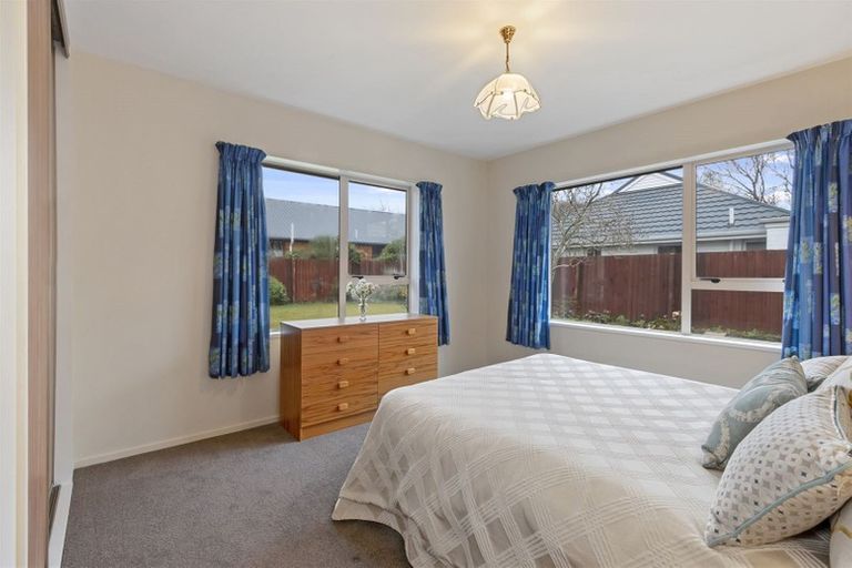 Photo of property in 33 Kedleston Drive, Avonhead, Christchurch, 8042