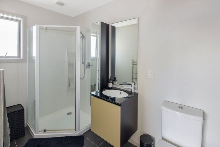 Photo of property in 19a Comber Place, Johnsonville, Wellington, 6037