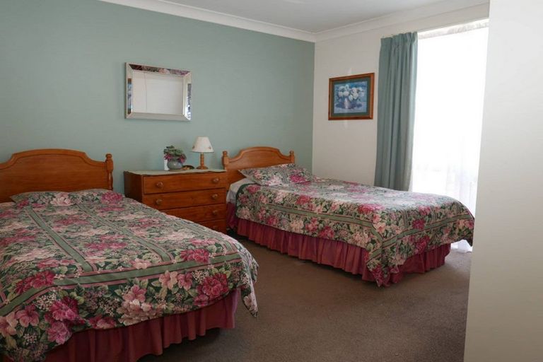 Photo of property in 5 Richard Seddon Drive, Northwood, Christchurch, 8051