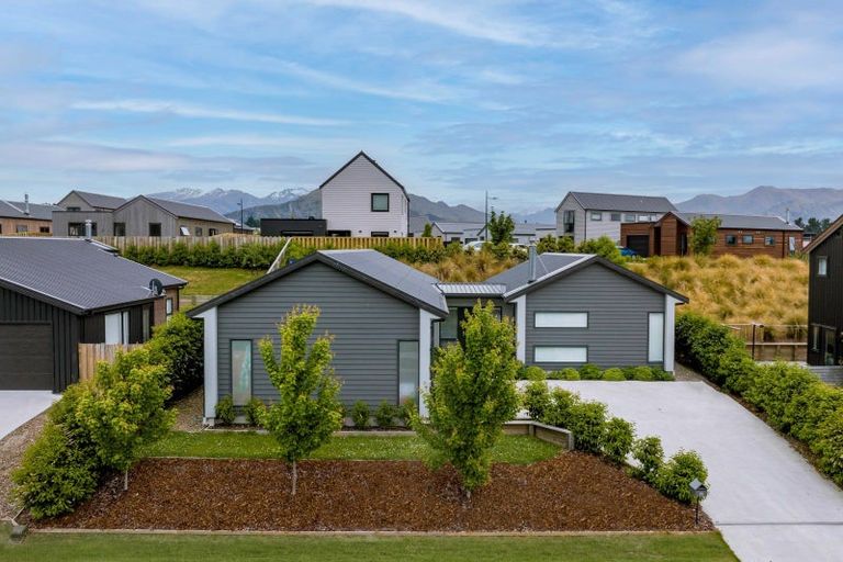 Photo of property in 45 Mount Linton Avenue, Wanaka, 9305