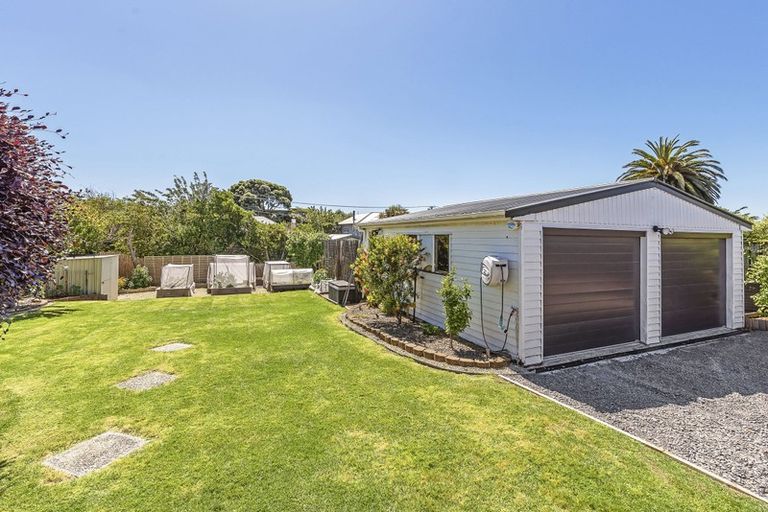 Photo of property in 18 Teoti Street, Paraparaumu Beach, Paraparaumu, 5032