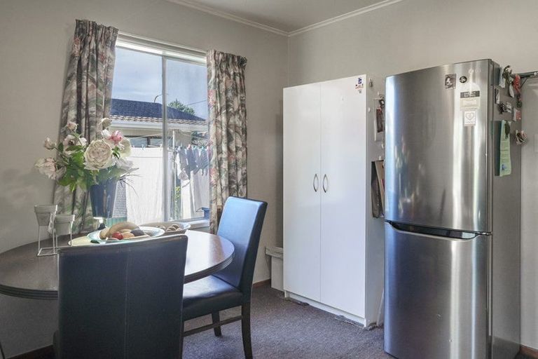 Photo of property in 1/203 Gloucester Street, Taradale, Napier, 4112