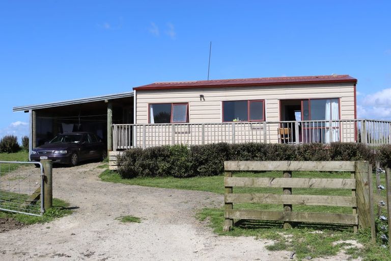 Photo of property in 888a Otaraoa Road, Tikorangi, Waitara, 4383