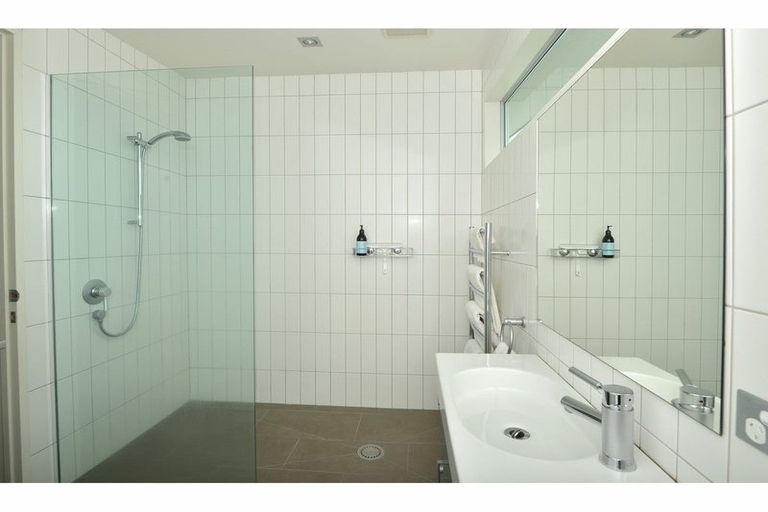 Photo of property in 34a Ripiro Drive, Baylys Beach, Dargaville, 0377