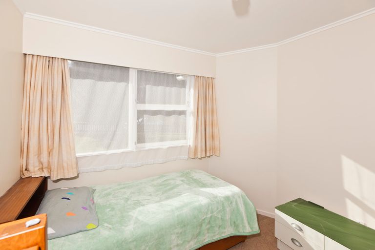 Photo of property in 12 Tait Street, Te Kamo, Whangarei, 0112