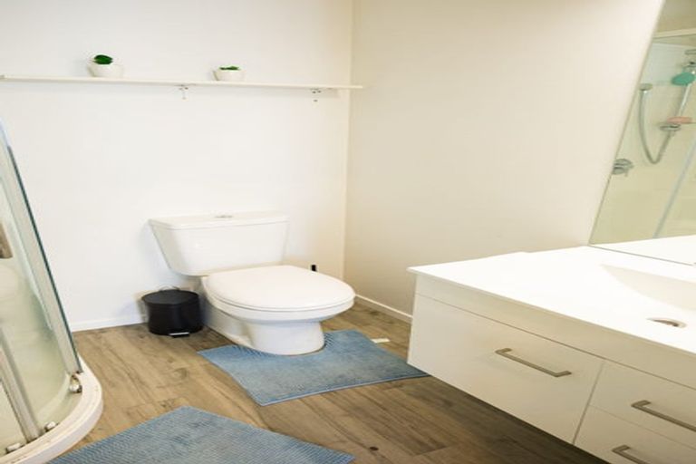 Photo of property in 32 Old Farm Road, Hamilton East, Hamilton, 3216