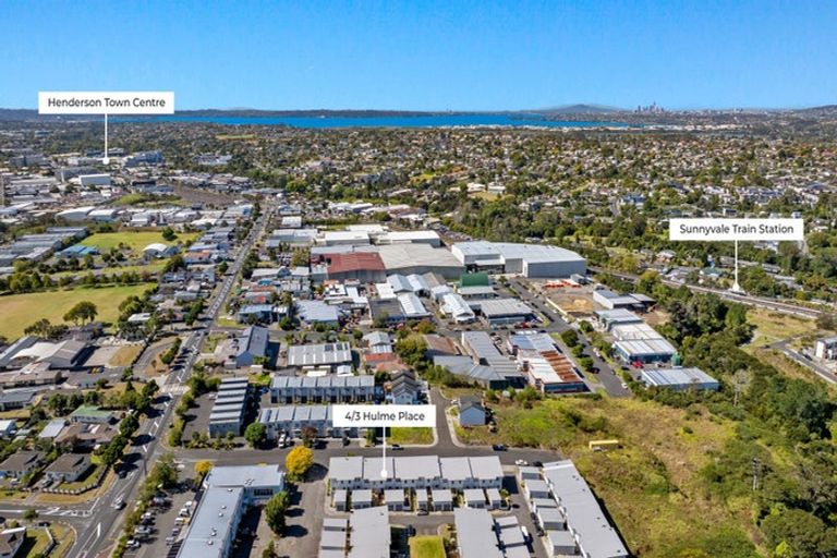 Photo of property in 4/3 Hulme Place, Henderson, Auckland, 0612