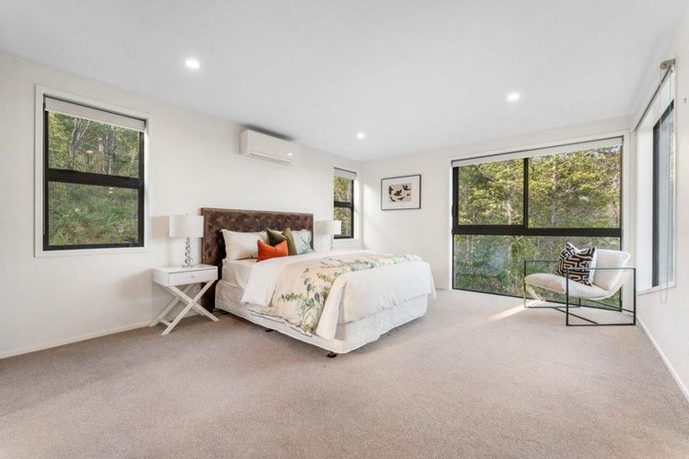 Photo of property in 339 Ridge Road, Paremoremo, Albany, 0793
