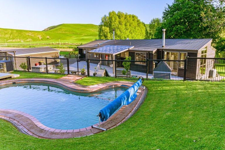 Photo of property in 231 No 3 Line, Whanganui East, Whanganui, 4582