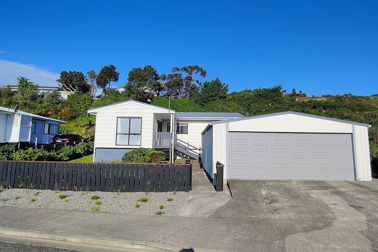 Photo of property in 129 Jamaica Drive, Grenada North, Wellington, 5028